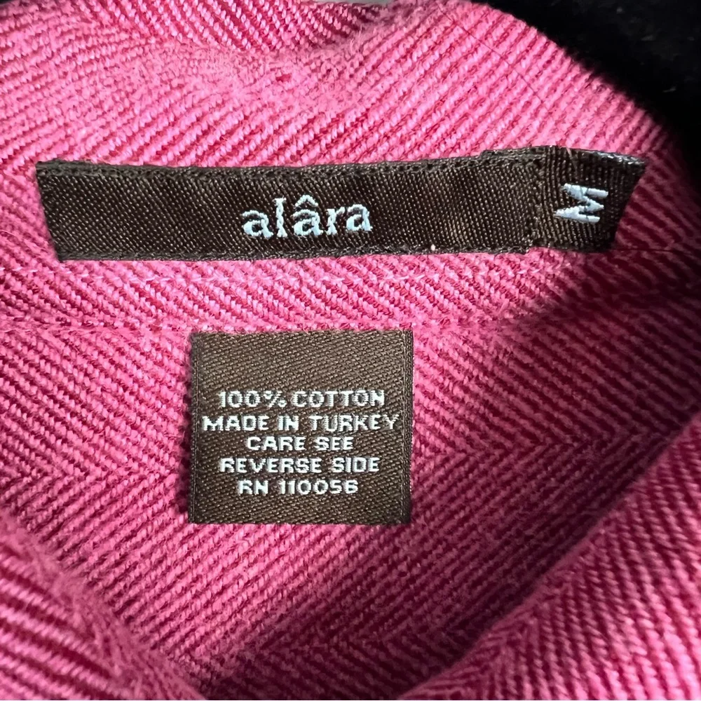 Alara Cotton Button-Up Top Size Medium - Picture 8 of 8